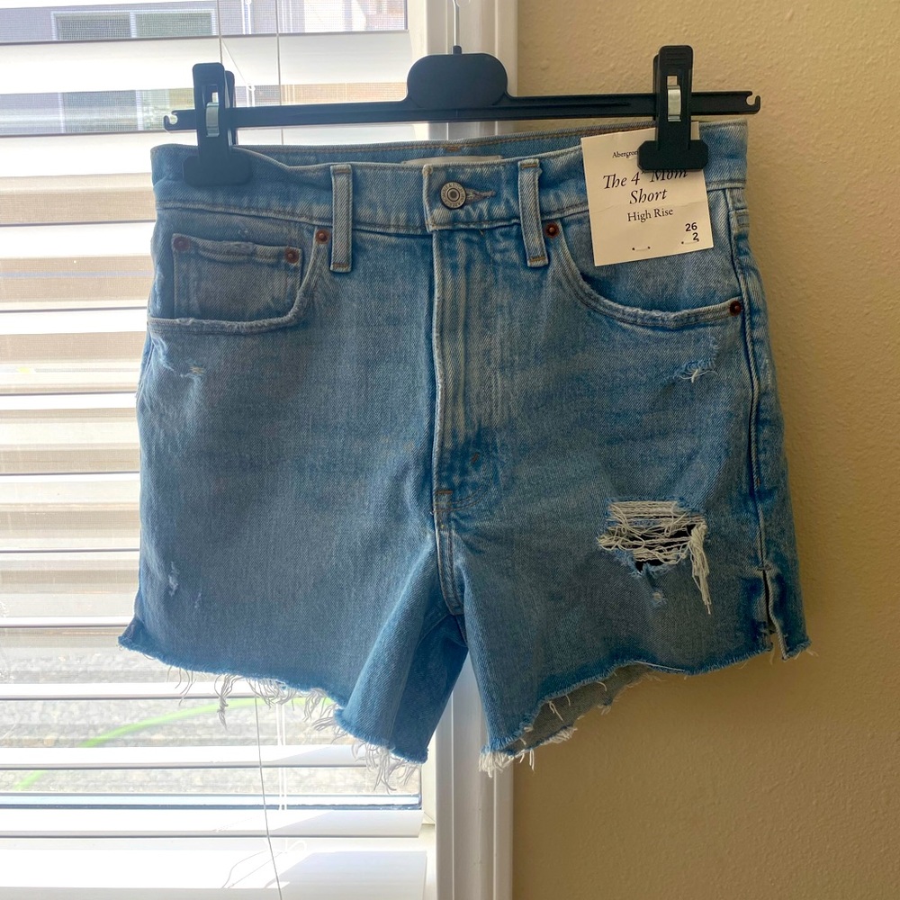 Abercrombie 4 inch denim shorts